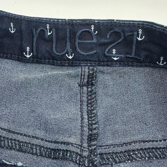 Rue21 High Rise Sailor Shorts Size 7/8 Nautical Anchor Print 2” Cuffed Inseam - Picture 4 of 9